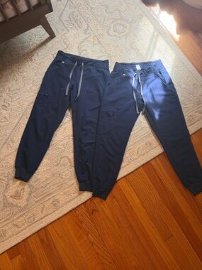 Figs Women's Navy Jogger Sweatpants with Drawstring